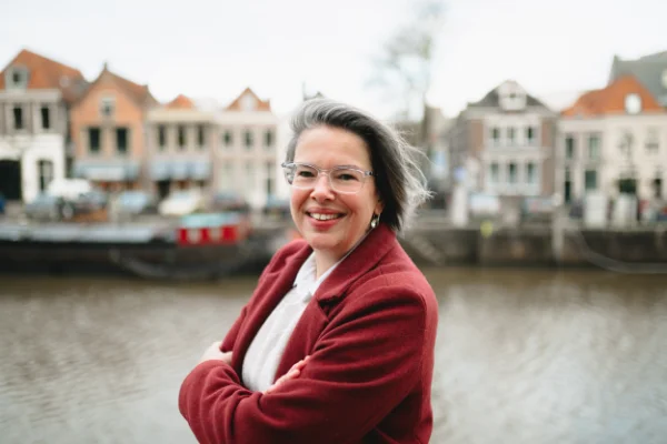 Home Marcella Bremer